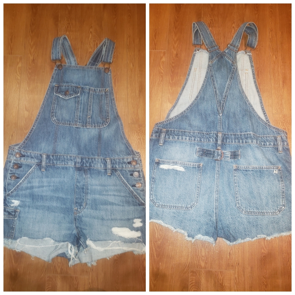 AMERICAN EAGLE overall shorts